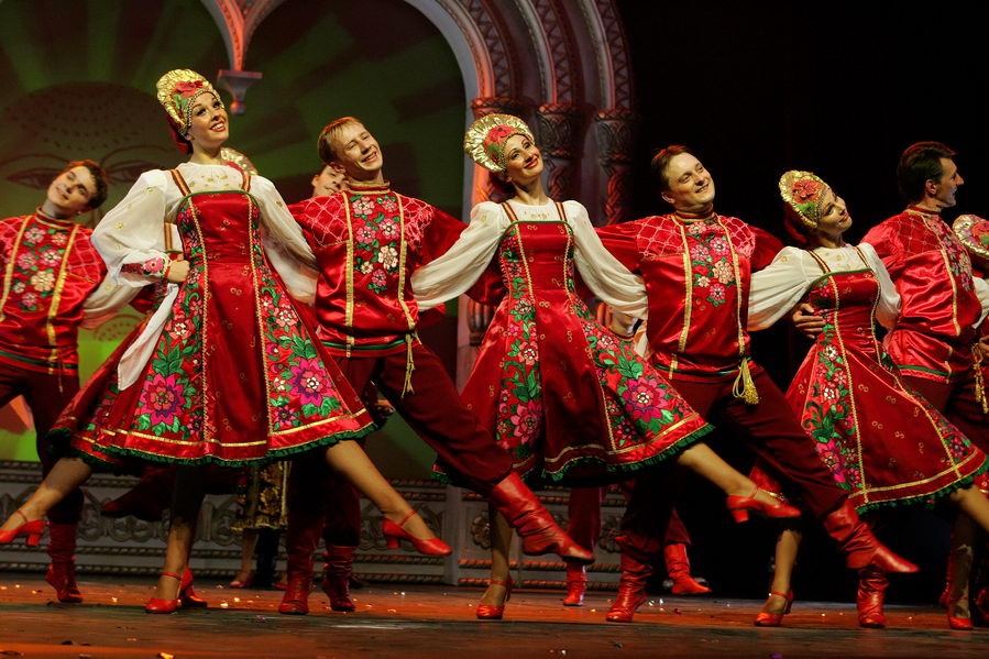 Russian folk dance show – Tour-Moscow, Tours guiados por Moscú